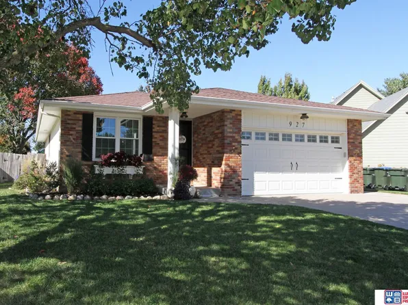 927 N 86th St, Lincoln, NE 68505