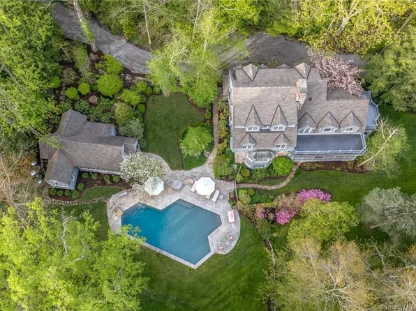 8 & 10 Pent Road, Weston, CT 06883