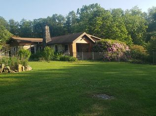 350 Chalk Hill Ohiopyle Rd, Ohiopyle, PA 15470