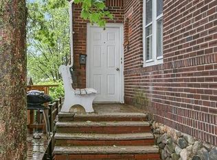 8 Baker Rd APT 3, Nahant, MA 01908