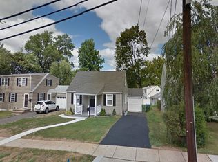 262 Grandview Ave, Edison, NJ 08837