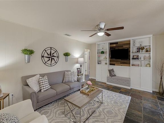 2nd image of 4989 Ardmore Dr