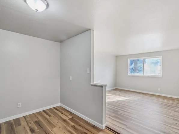 The Vista Heights Apartments