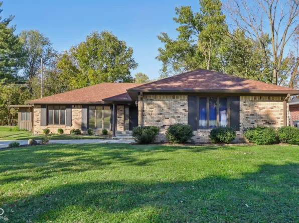 720 Lindenwood Dr, Greenwood, IN 46142