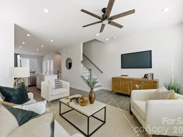 3730 Ellington St, Charlotte, NC 28211
