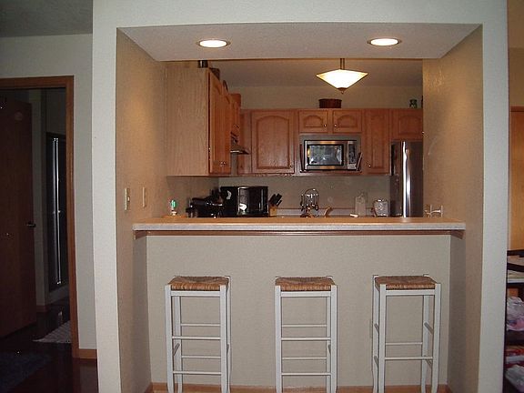 5th image of 2207 N University Dr