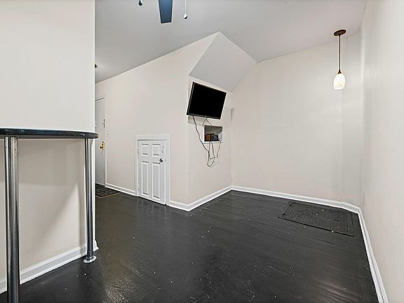 2nd image of 124 Beach 27 St #1