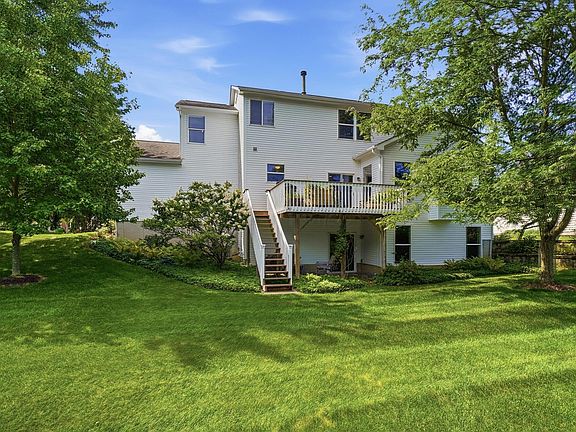 4th image of 5817 Edgebrook Dr