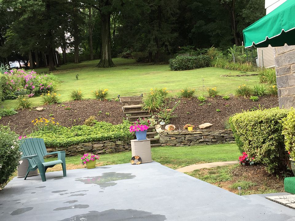 2nd image of 232 Kaplan Ave