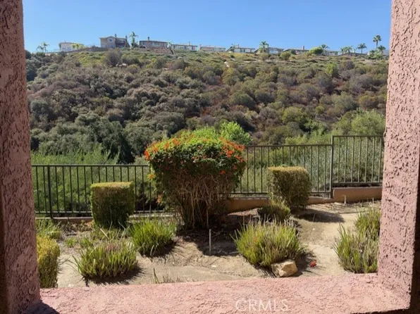 2400 San Gabriel Way Unit 106, Corona, CA 92882