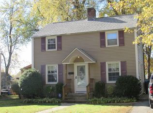 88 Jardine St, Springfield, MA 01107