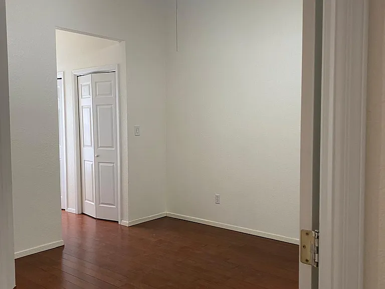 2150 King James Pl #1 — Photo 8
