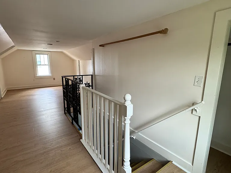 929 McClurkan Ave — Photo 8
