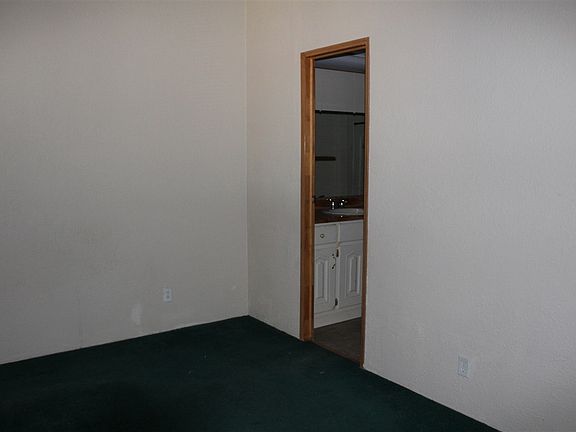 4th image of 11777 S Betty Ln