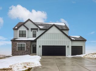 2491 Boulder DRIVE, Slinger, WI 53086