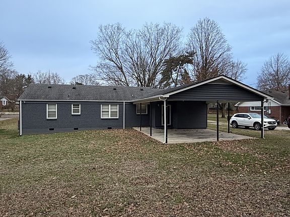 2nd image of 204 Sharon Cir