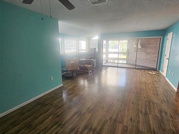 4th image of 1500 Sunset Rd APT A6