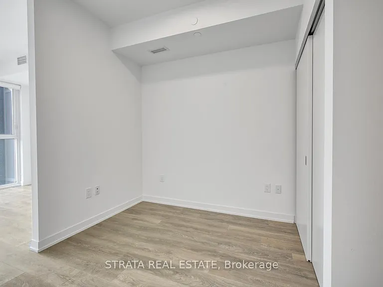 20 Richardson St #506 — Photo 7