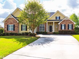35 Roberson Dr, Cartersville, GA 30121