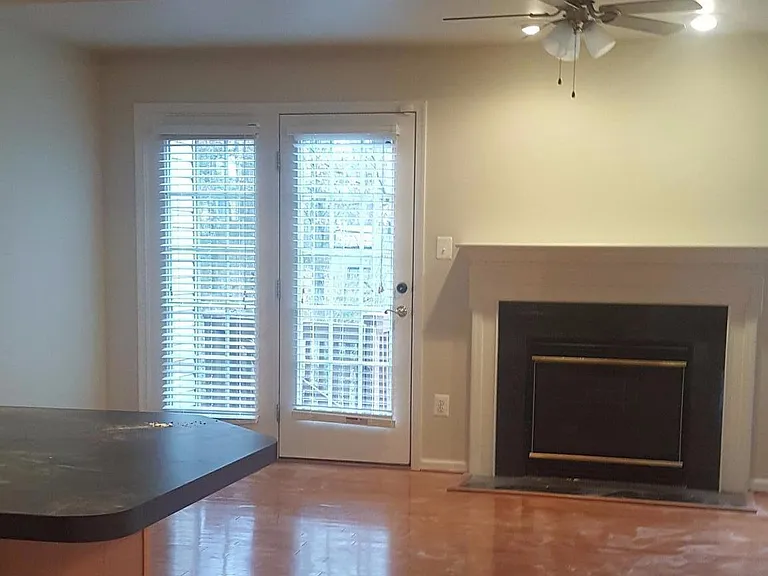 7107 Finch Ln — Photo 4