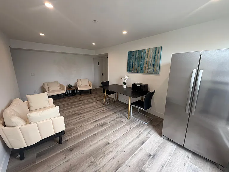 5654 La Mirada Ave #C000 — Photo 6