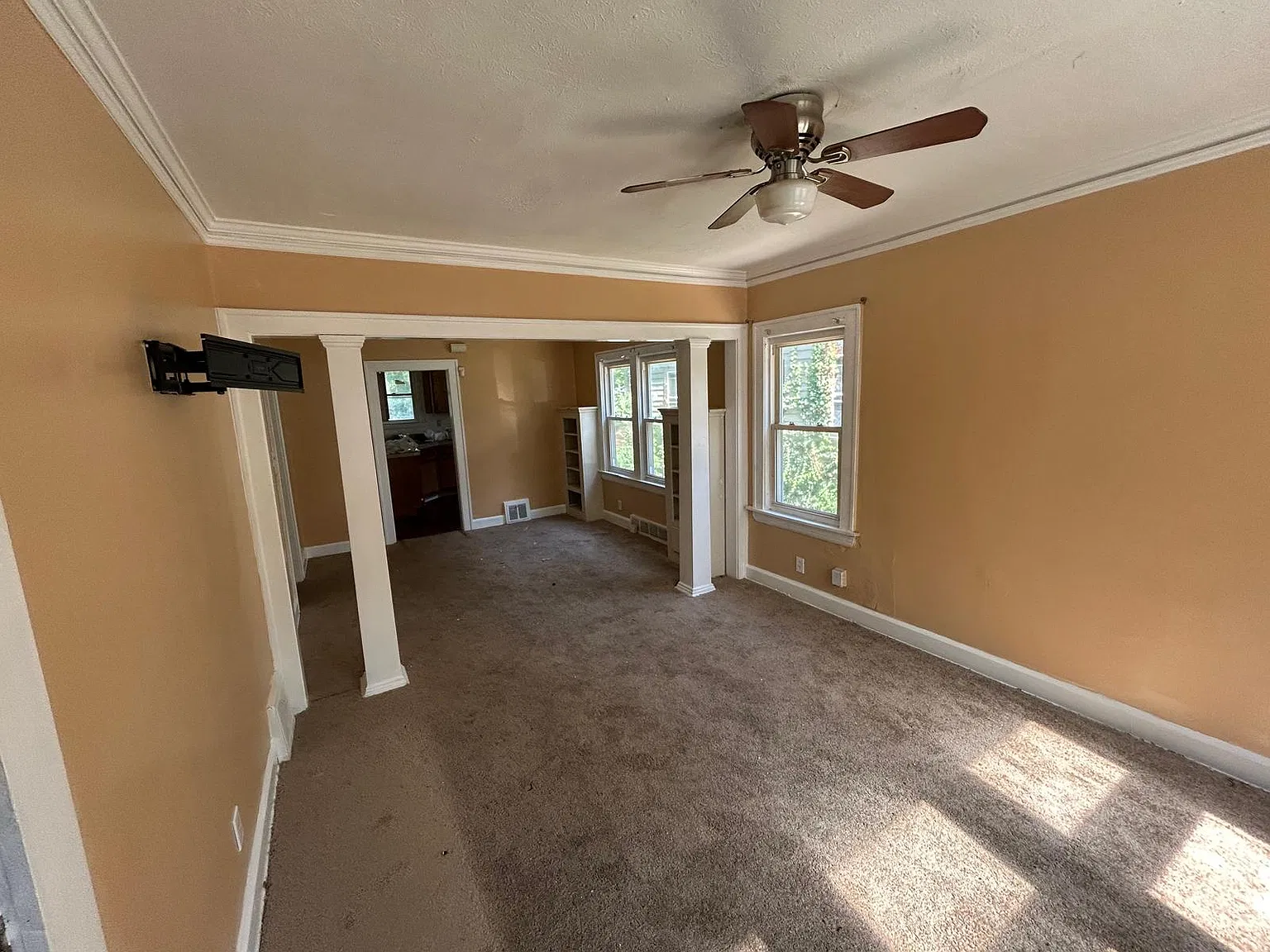 2 bed, $900 — Photo 3