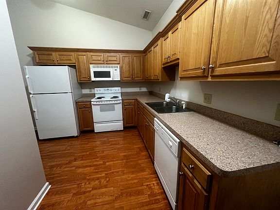 2nd image of 21 S Main St #C