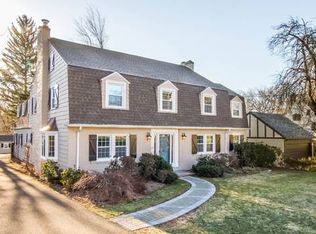 10 Golf Rd, West Hartford, CT 06117