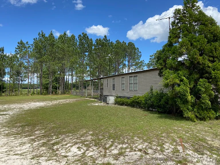 4015 US Highway 129 — Photo 21