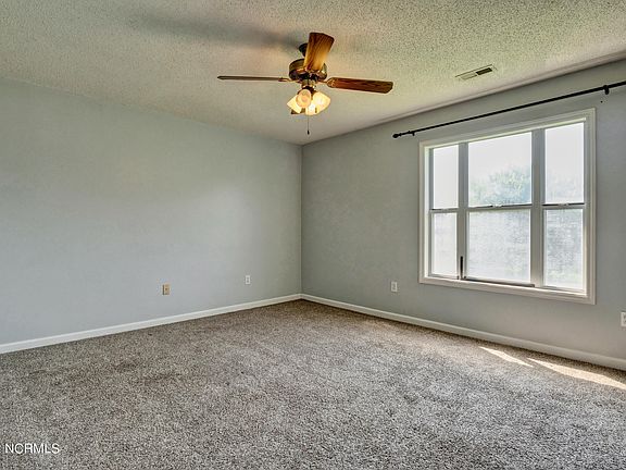 3rd image of 4119 Breezewood Dr APT 204