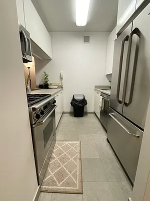 Rented by NY Living Solutions | media 26