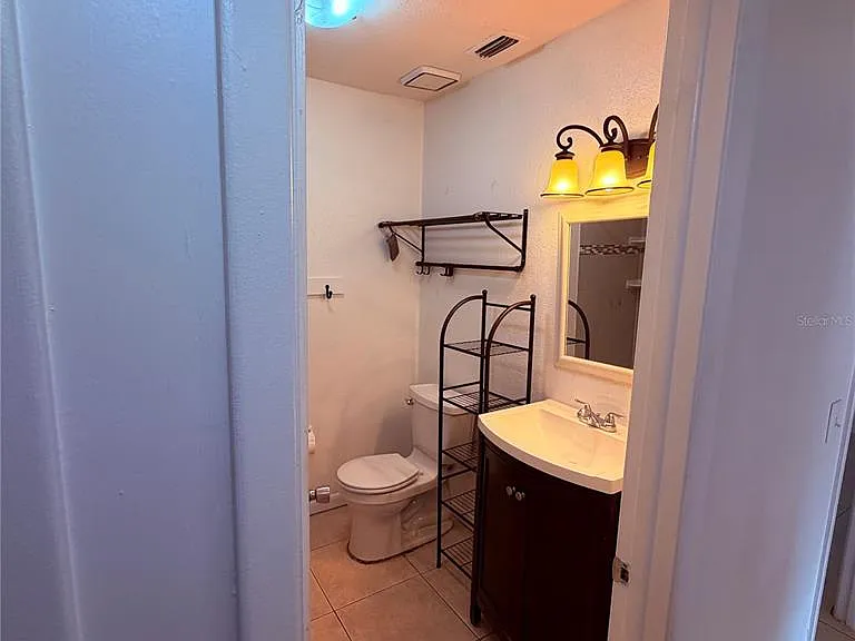 6411 Santa Monica Dr — Photo 9
