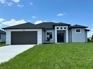 2803 21st St SW, Lehigh Acres, FL 33976