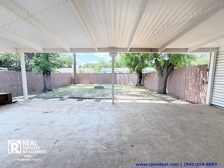 407 Ivy Way — Photo 25