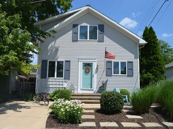 705 Delaware Pl, Huron, OH 44839