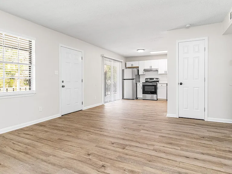 6665 Magnolia St — Photo 16