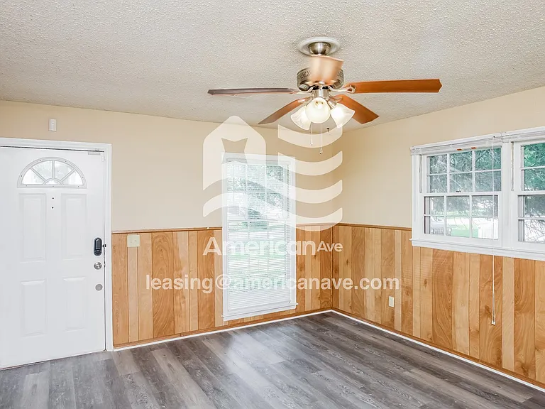 1478_003_wm_-_living_room_12891470.jpg