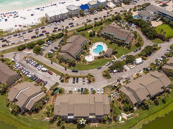 3rd image of 135 Driftwood Bay S Unit 115