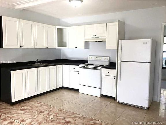 3rd image of 6335 NE Miami Pl