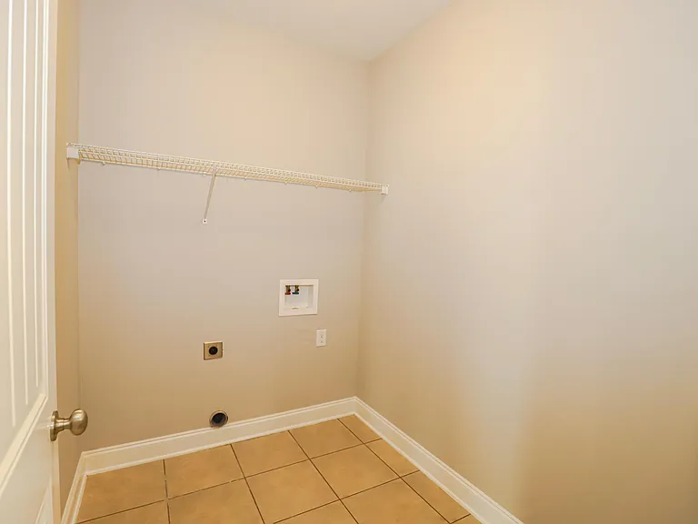 4453 Galway Dr — Photo 28