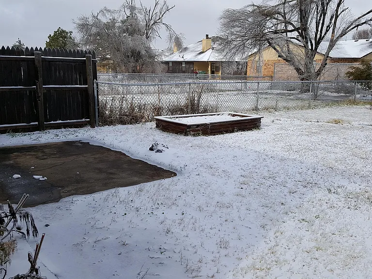 217 Barrett Pl — Photo 3