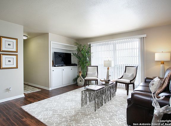 4th image of 8401 N New Braunfels Ave APT 309A