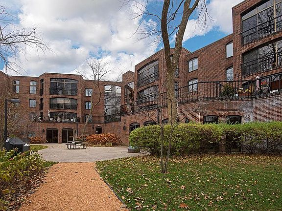 2nd image of 5901 Laurel Ave APT 332