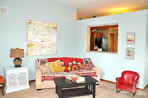 0 great room 2-Weather Stone