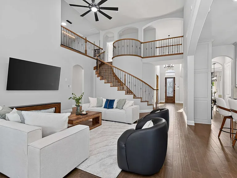 2626 Flat Bush Ave — Photo 9