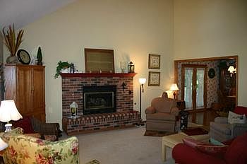 3rd image of 3770 E Acorn Ln