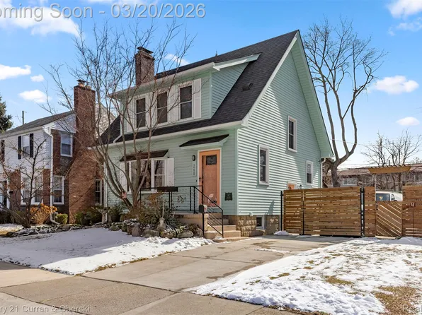 260 E Cambourne St, Ferndale, MI 48220