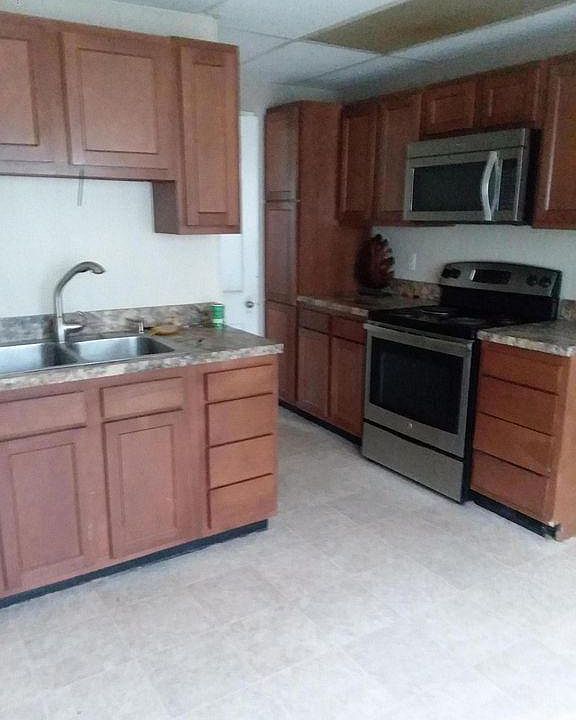 2nd image of 1500 Homeview Dr