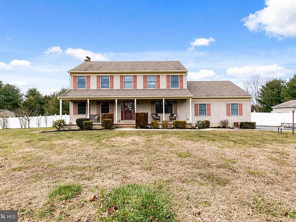 2nd image of 341 Fieldcrest Dr
