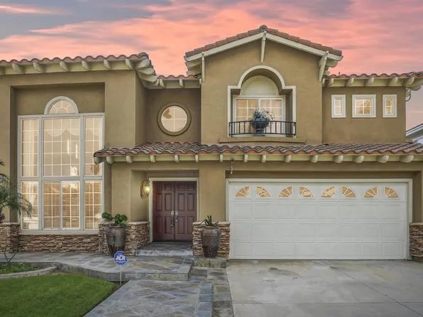 2990 E 20th St, Signal Hill, CA 90755